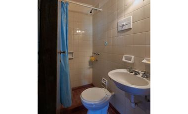 Departamento  : 4 ambientes 2 baños
