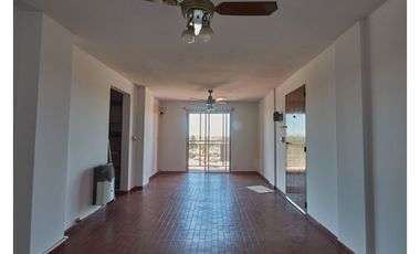 Departamento  : 4 ambientes 2 baños