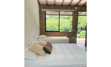 Venta Finca  en Sopetrán,  4.327 mts, amoblada, unidad cerrada