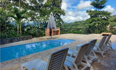 Venta Finca  en Sopetrán,  4.327 mts, amoblada, unidad cerrada