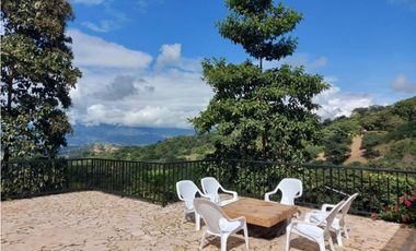 Venta Finca  en Sopetrán,  4.327 mts, amoblada, unidad cerrada