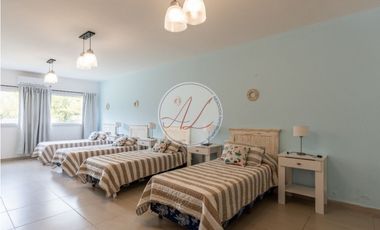 ALQUILER / CASA EN COSTA ESMERALDA SEN III 373