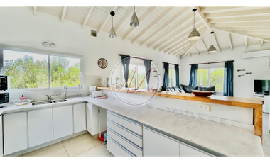 ALQUILER / CASA EN COSTA ESMERALDA SEN III 373