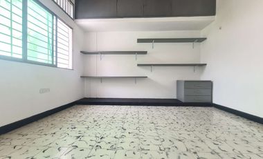COD. 342 - SE ARRIENDA CASA LOCAL - BARRIO: LA FORD