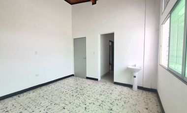 COD. 342 - SE ARRIENDA CASA LOCAL - BARRIO: LA FORD