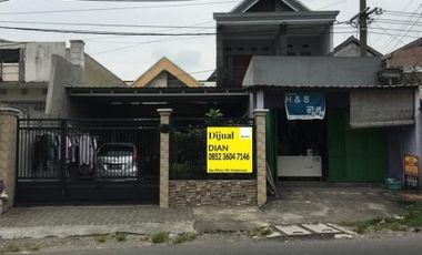 Rumah Cocok Untuk Usaha Dijual Raya Menganti DN