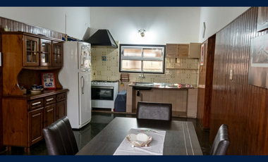 Inmueble Mixto de Gran Escala: Vivienda, Local y Departamento en Aristóbulo del Valle