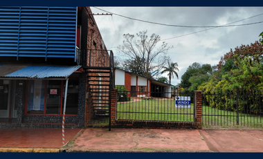 Inmueble Mixto de Gran Escala: Vivienda, Local y Departamento en Aristóbulo del Valle