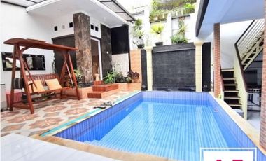 Rumah + Kolam Renang Luas 181 di Bukit Sengkaling Malang