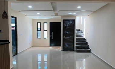 CASA EN VENTA EN LA COLONIA REMES EN VERACRUZ,VER.