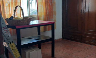 CASA-HABITACIÓN CON BODEGA EN VENTA, LOS SAUCES, TEPIC.(F)