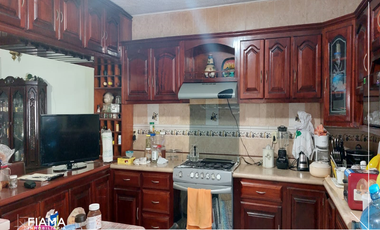 CASA-HABITACIÓN CON BODEGA EN VENTA, LOS SAUCES, TEPIC.(F)