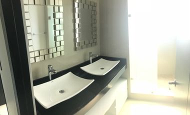 Departamento en  renta en Lagos del Sol 3 habitaciones + Cuarto de servicio
