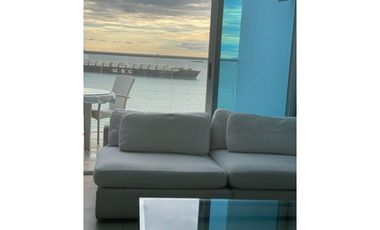 APARTAMENTO AMOBLADO de 147m2 CON TERRAZA, EN NAOS ISLAND AMADOR