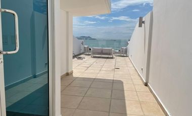 APARTAMENTO AMOBLADO de 147m2 CON TERRAZA, EN NAOS ISLAND AMADOR