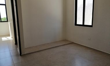 FRACC. NADIRA, PRIVADA RESIDENCIAL EN CONKAL, 3 RECÁMARAS