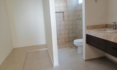 FRACC. NADIRA, PRIVADA RESIDENCIAL EN CONKAL, 3 RECÁMARAS