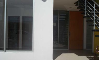 COMODO APARTAMENTO PRIMER PISO