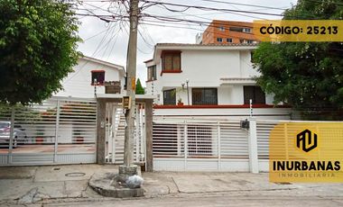 casa en venta en ciudad jardín. Cod V25213