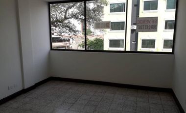 apartamento en venta en granada norte. Cod V9866