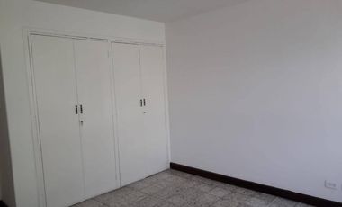 apartamento en venta en granada norte. Cod V9866