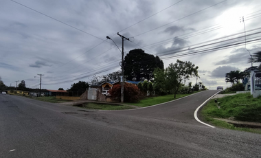 Se Vende Casa De Esquina para Uso Comercial en La Chorrera de 675  mt2