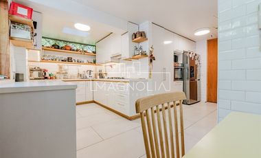 Casa remodelada en Pedro de Valdivia Norte 3D + servicio