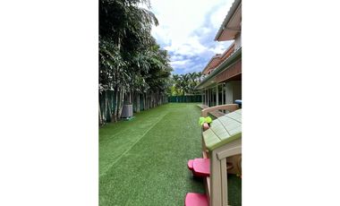 SE VENDE CASA EN COSTA DEL ESTE