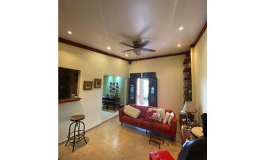 CASA UNIFAMILIAR LAS CUMBRES VENTA RAPIDA