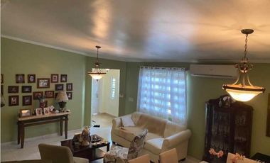 CASA UNIFAMILIAR LAS CUMBRES VENTA RAPIDA