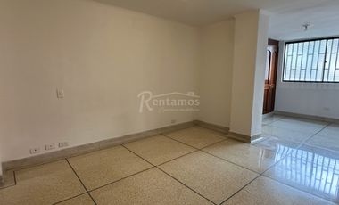 apartamento en arriendo en patio bonito. Cod A776031