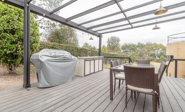 casa en arriendo/venta en la calera. Cod V6444