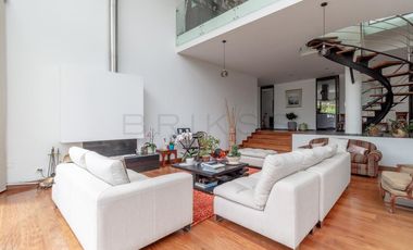 casa en arriendo/venta en la calera. Cod V6444