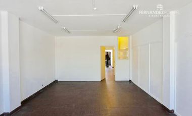 SE ALQUILA Oficina Comercial Espacio Co Working 800 m2 Centro Mendoza