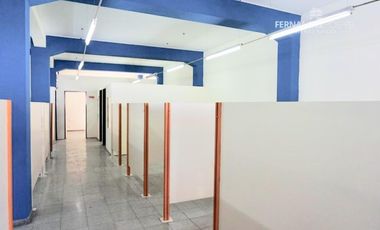 SE ALQUILA Oficina Comercial Espacio Co Working 800 m2 Centro Mendoza