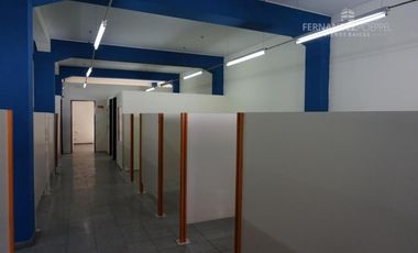 SE ALQUILA Oficina Comercial Espacio Co Working 800 m2 Centro Mendoza