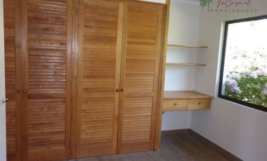 Casa en venta de 7 dorm. en Calera de Tango