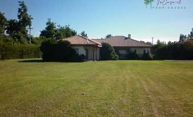 Casa en venta de 7 dorm. en Calera de Tango