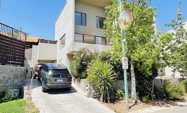 Townhouse en venta, Condominio Casaterra