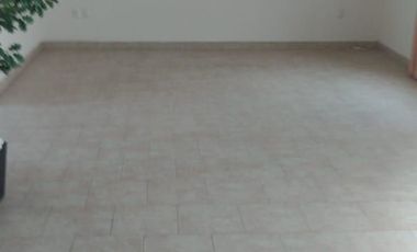 ***Casa en Renta en Villas del Castaño