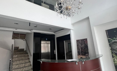edificio en arriendo/venta en el chico. Cod A700202