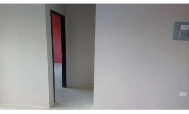 casa villa de 3 cuartos zona norte manta