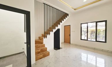 Rumah Siap KPR 15 Mnt ke Gerbang Toll Kayu Manis 1 Hadap Utara J-38632