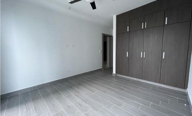 SEA CONFIABLE VENDE APARTAMENTO COSTA DEL ESTE VISTA A LA CIUDAD