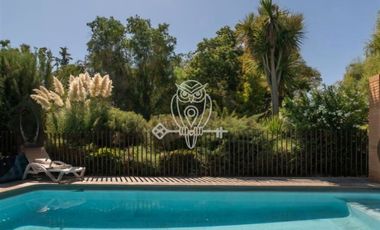 Casa estilo ingles en venta de 7 dorm. las brisas en Colina