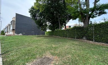 lote en venta en las mercedes. Cod V5143