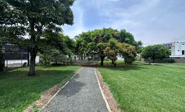lote en venta en las mercedes. Cod V5143