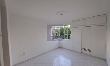 COD. 957 - SE ARRIENDA APARTAMENTO - BARRIO:  ALTOS DE CAÑAVERAL CAMPESTRE