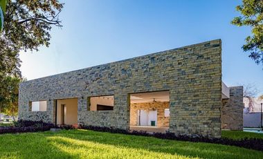 Casa en Venta, Apodaca en Estancias Valle de Plata