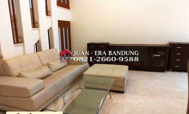 Sewa & jual townhouse Bale Pakuan Ciumbuleuit dekat Kampus UNPAR